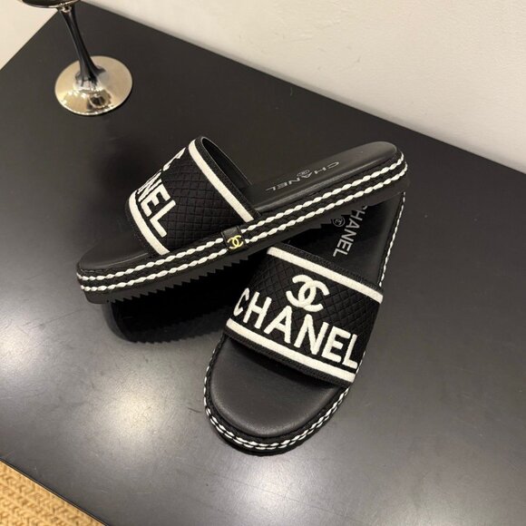 Chanel slippers - Picture 8 of 8